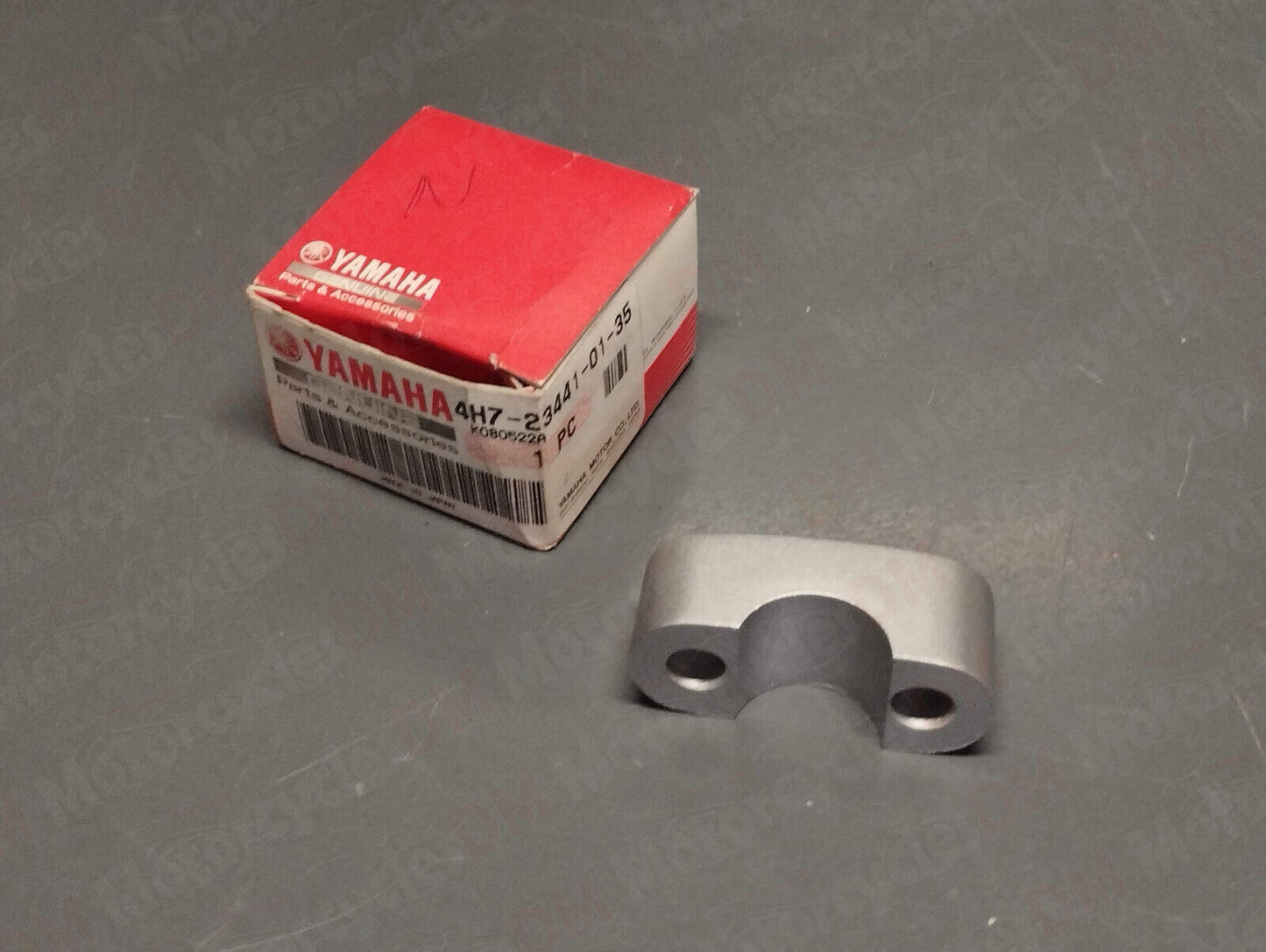 Yamaha genuine new rz 50 xvs 250 fz6 upper handle holder pn 4h7-23441-01-35