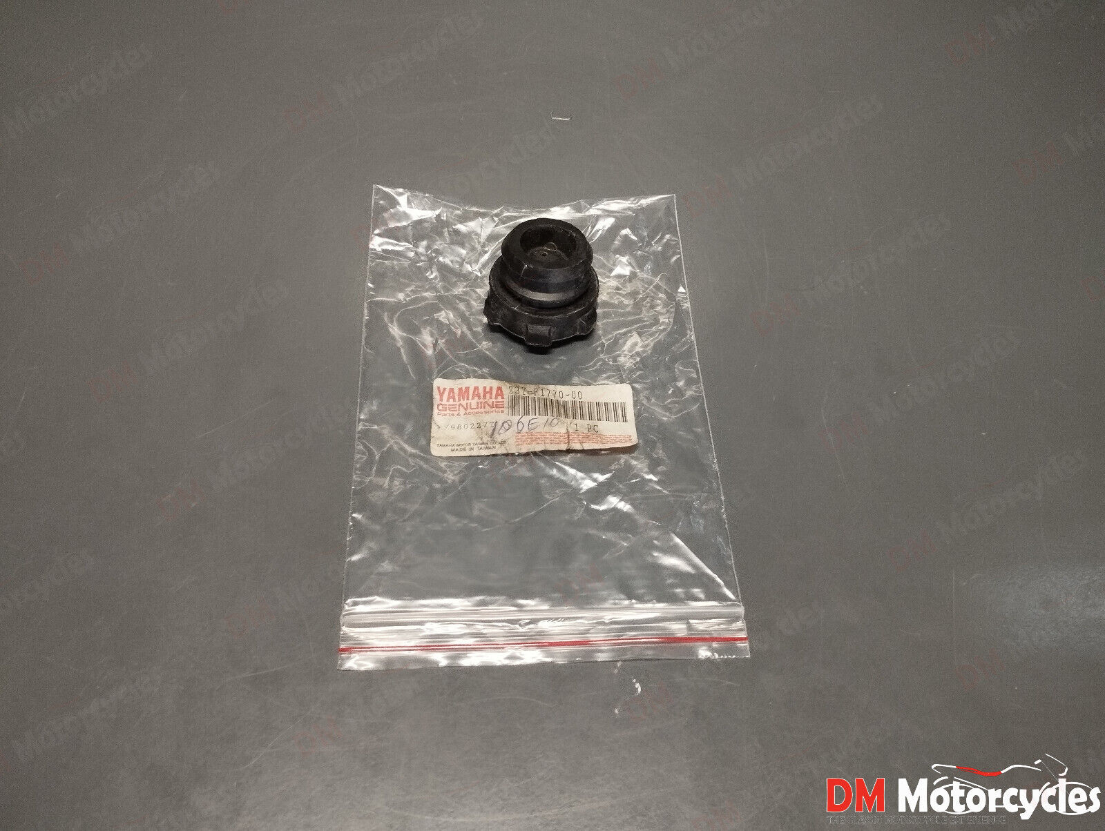 Yamaha genuine new ct 50 oil tank cap 23y-71770-00