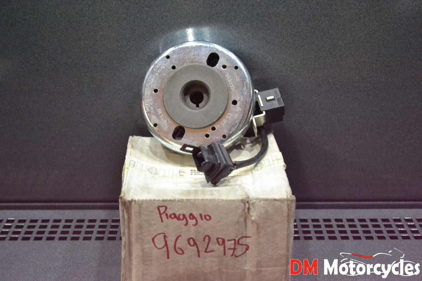 Piaggio genuine new et4 fly liberty scarabeo 50 magneto stator assy pn 9692975
