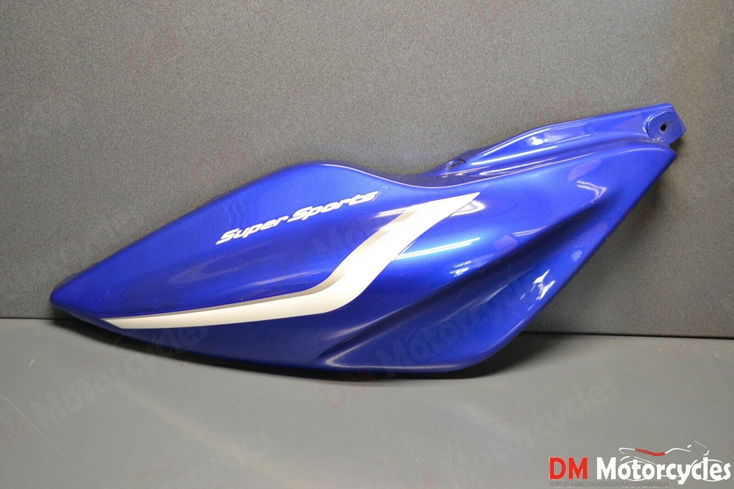 Yamaha genuine new yq 50 aerox right side panel cover pn 5br-f1741-00