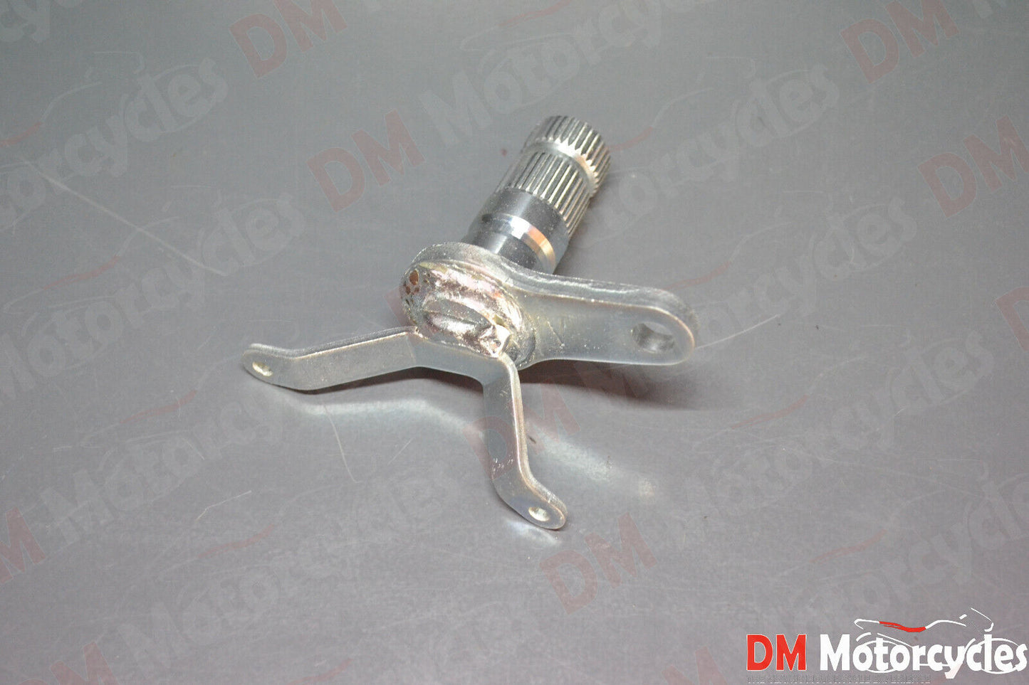 Yamaha genuine new tdm 850 rear brake pedal axis shaft pn 3vd-27212-00