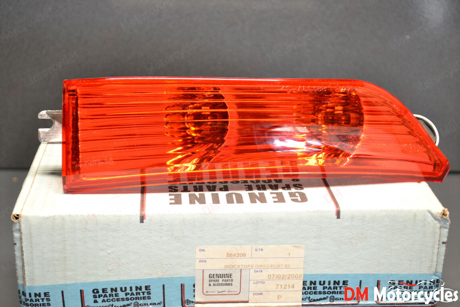 Piaggio genuine new x8 125 250 left rear indicator turn signal pn 584209