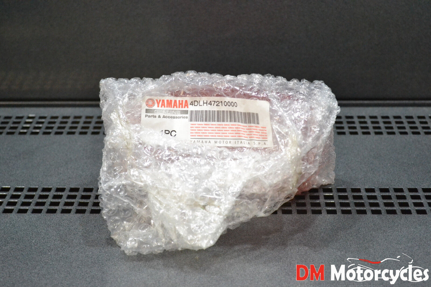 Yamaha genuine new tt600e tt 600 brake light lens pn 4dlh47210000