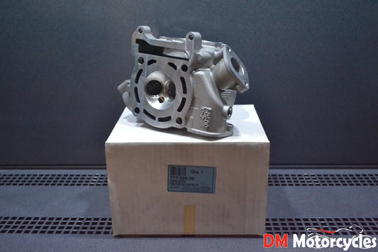 Malaguti genuine new madison 150 cylinder head assy pn 77702000