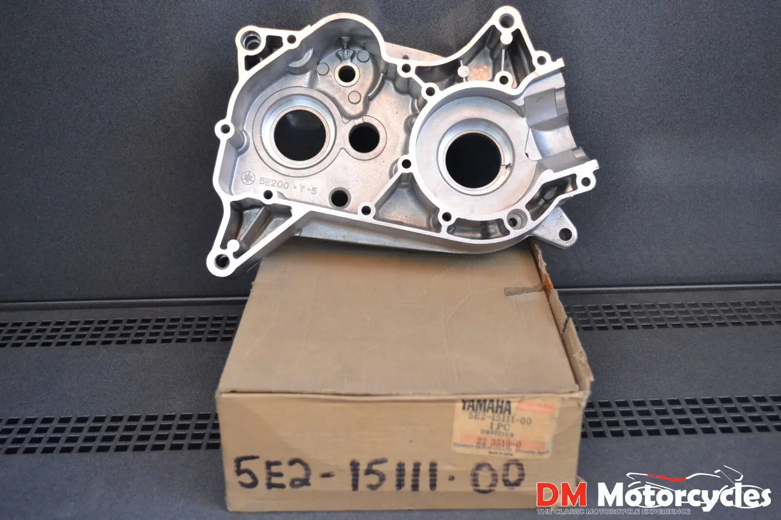 Yamaha genuine new dx100 yl2cm crankcase pn 5e2-15111-00