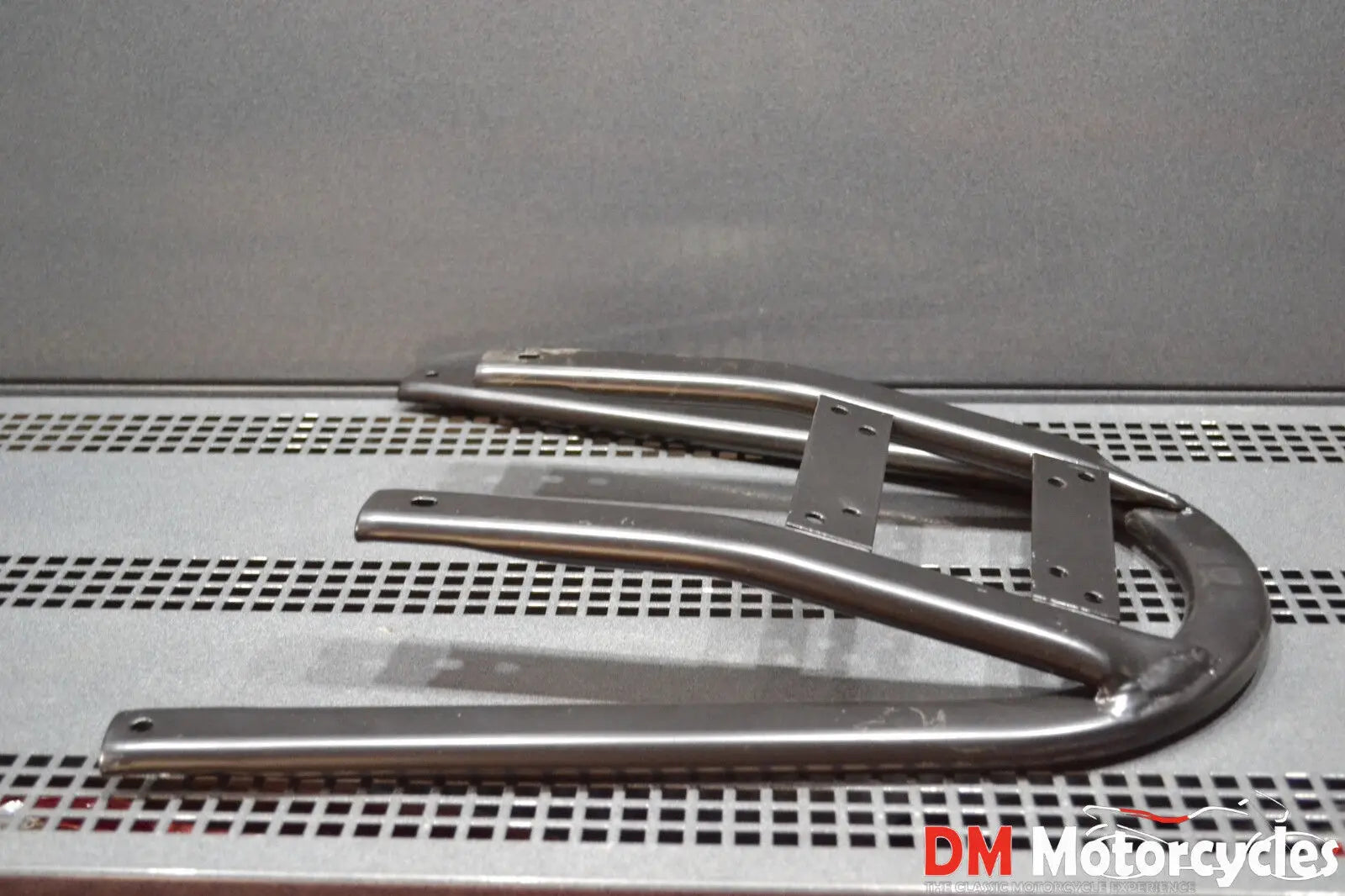 Peugeot genuine new elystar 50 125 rear luggage rack top case carrier pn a05597