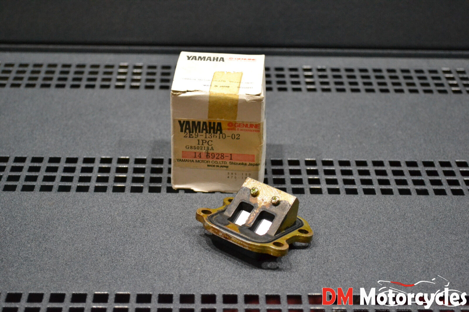 YAMAHA GENUINE NOS MA50 MA 50 REED VALVE PN 2E9-13610-02