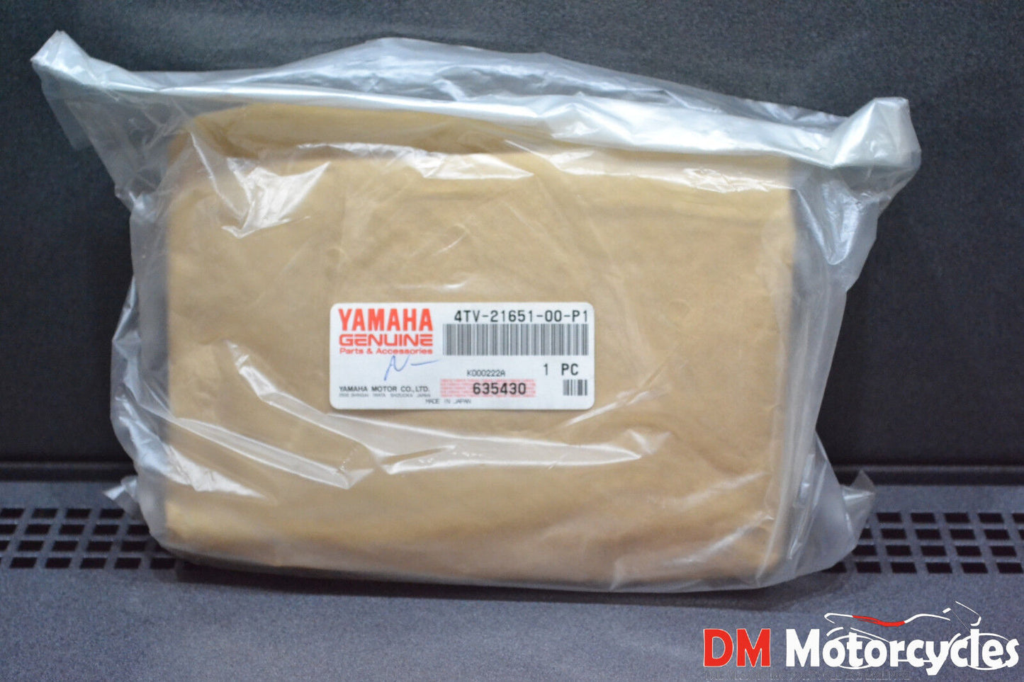 Yamaha genuine new yzf600 yzf 600 98 - 07 rear cover pn 4tv-21651-00-p1