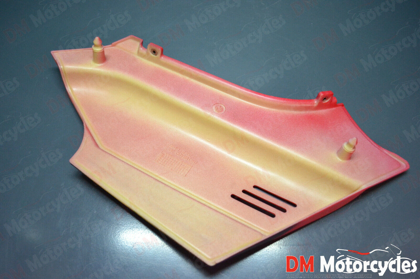 Daelim genuine new Liberty 50 right side cover pn 83640-hd2-890