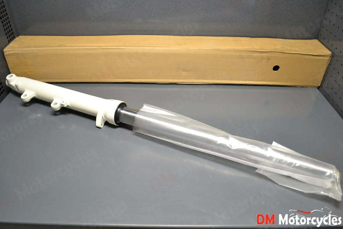 Yamaha genuine new fz750p fz 750 1FN police 1985 left fork pn 4as-23102-01-y5