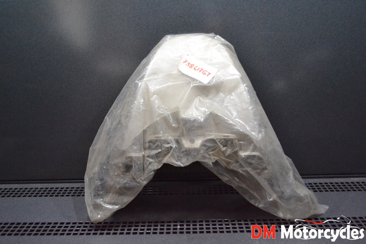 Peugeot genuine new trekker 50 lower front shield - gray technium pn 738617gt