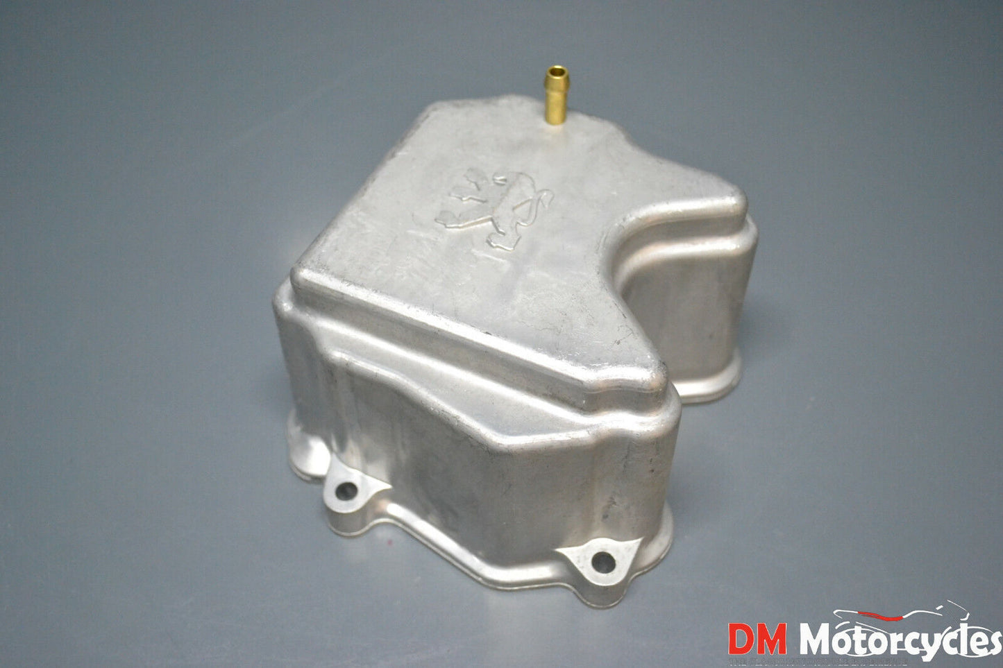 Peugeot genuine new Elystar Elyseo 125 150 cylinder head cover pn 737449