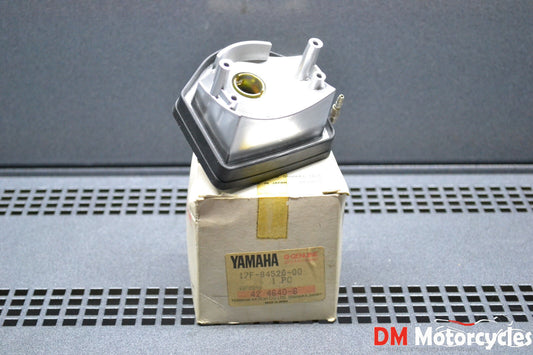 Yamaha genuine nos dt 125 92 02 rear taillights housing pn 17f-84520-00