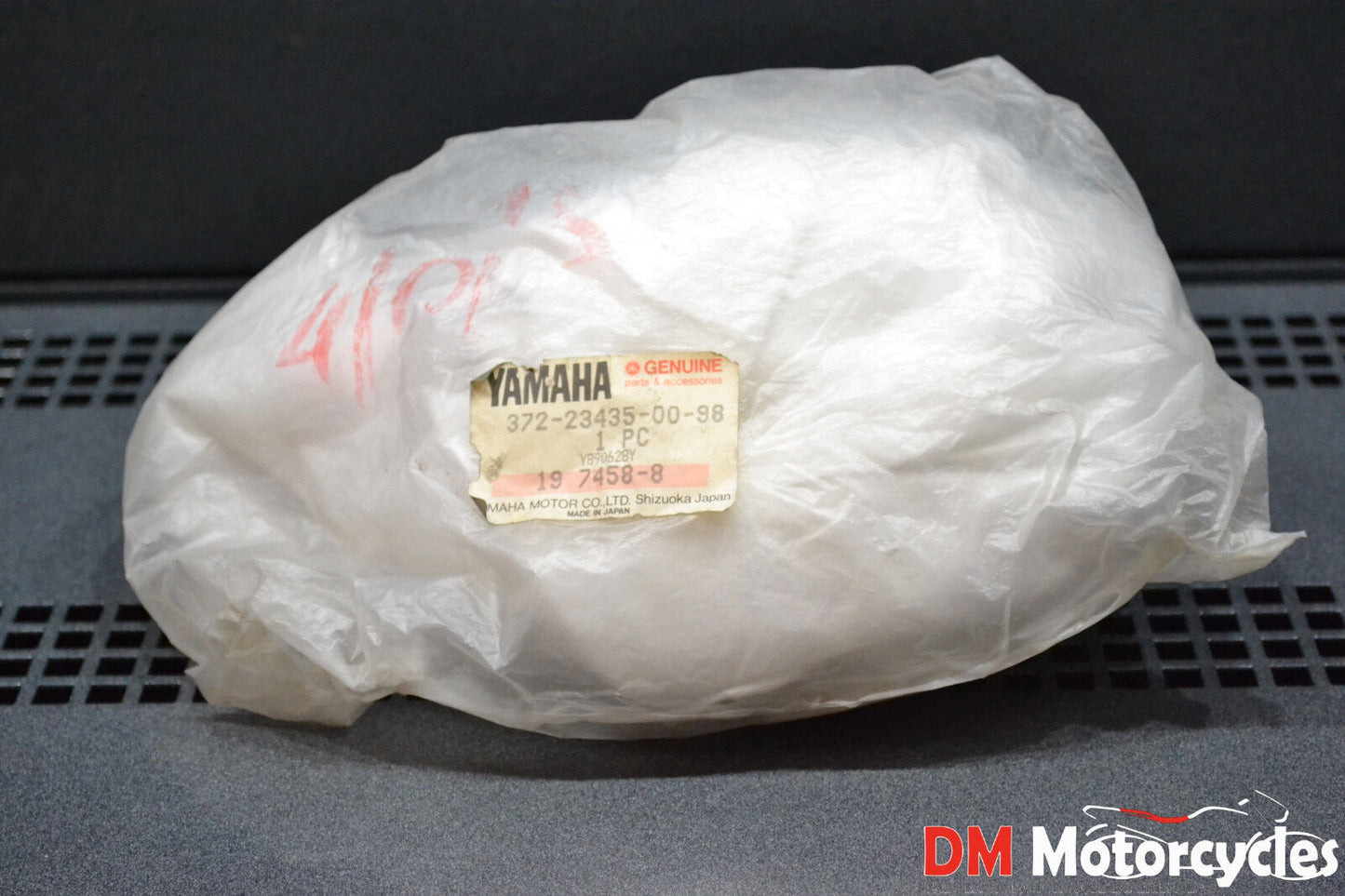 Yamaha genuine nos steering crown pn 372-23435-00-98