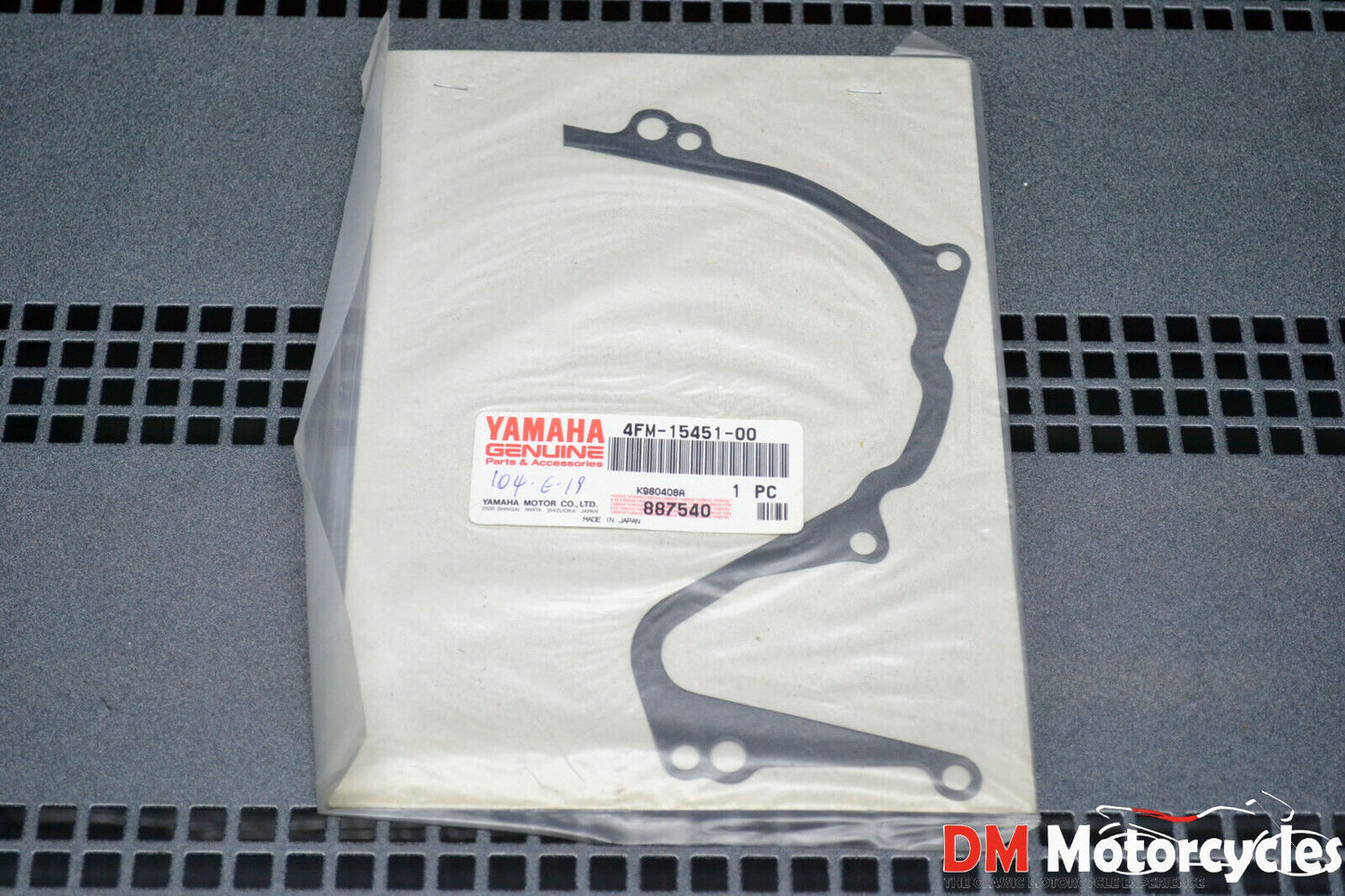 Yamaha genuine new yzf750 gts1000 yzf1000 crankcase cover gasket pn 4fm-15451-00