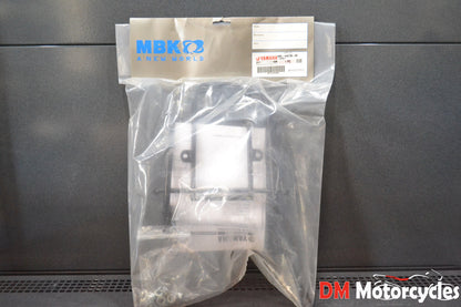 Yamaha genuine new cygnus x rear case carrier pn 5ml-w0736-00