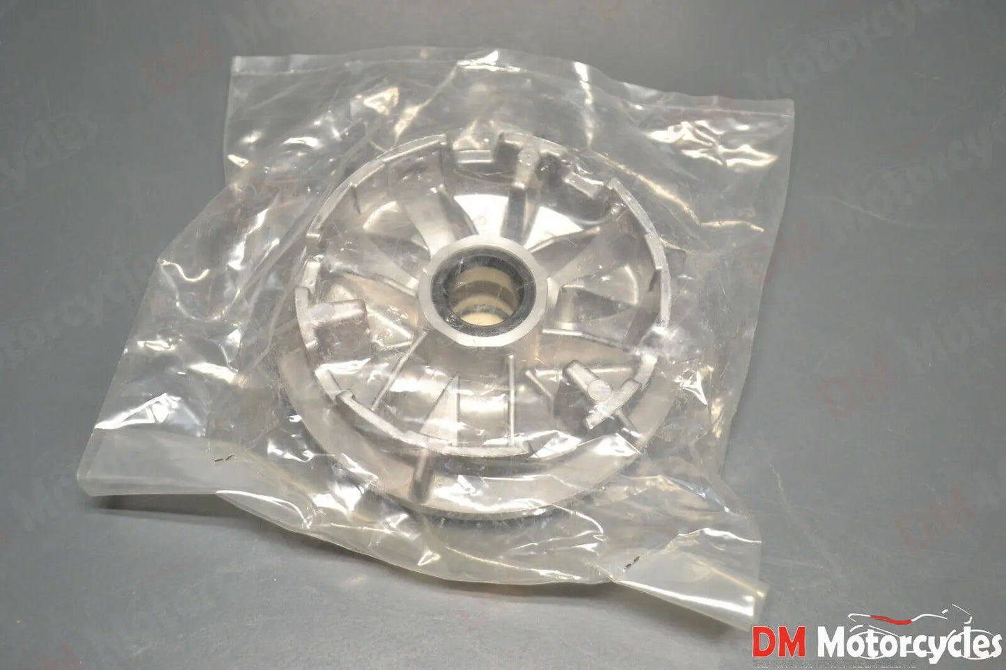 Malaguti genuine new madison 125 150 pulley drive pn 75610000