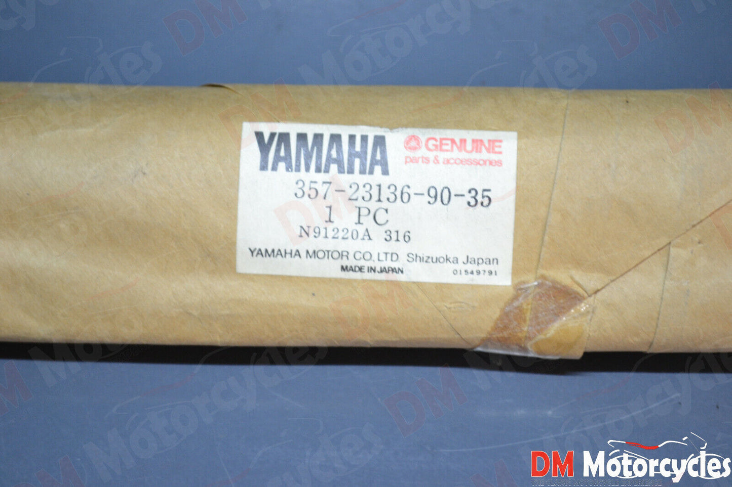 Yamaha genuine nos yb90 left front outer tube pn 357-23136-90-35