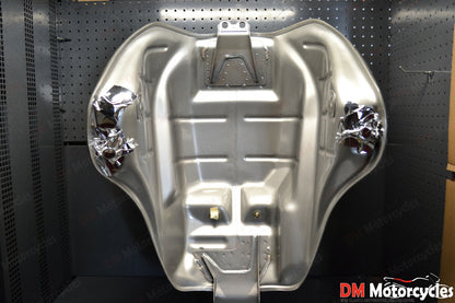 Honda genuine new Varadero XL1000 2011 fuel petrol tank pn 17520-mbt-s60za