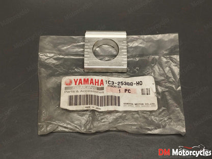 Yamaha genuine nos Yz125 yz250 yz450 wr250 wr450 chain adjuster pn 1c3-25388-h0