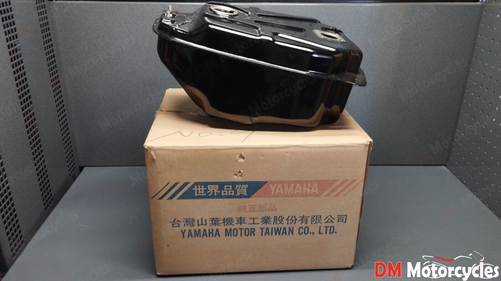Yamaha genuine new cr50z cr 50 1996 fuel petrol tank pn 3gf-f4110-00-33