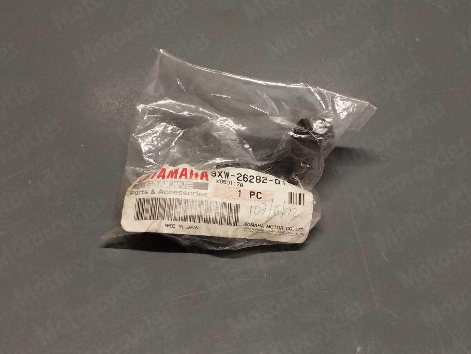 Yamaha oem xjr 1300 1200 400 yzf r1 yzf r6 xj 900 under grip cap 3xw-26282-01