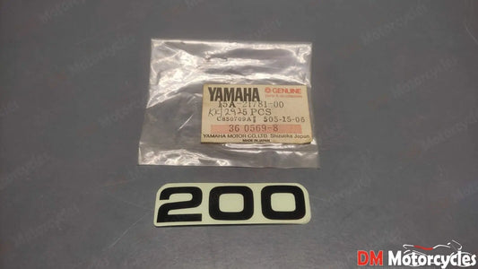 Yamaha genuine nos xt200 xt 200 1982 1983 x1  side cover decal pn 15a-21781-00