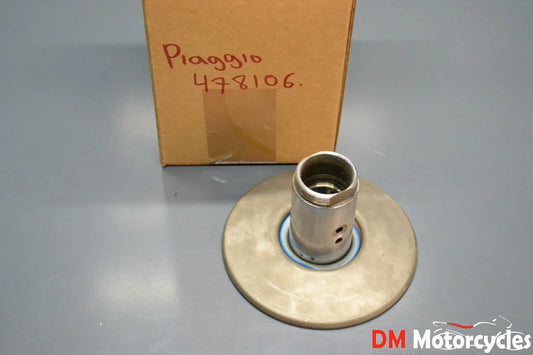 Piaggio genuine new sphera rst 80 half pulley pn 478106