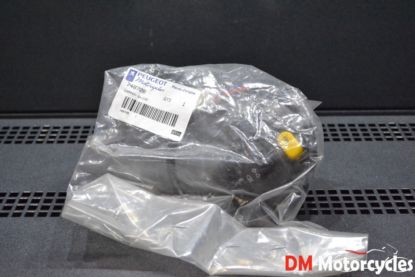 Peugeot genuine new jet force lh switch gear assy pn 748728