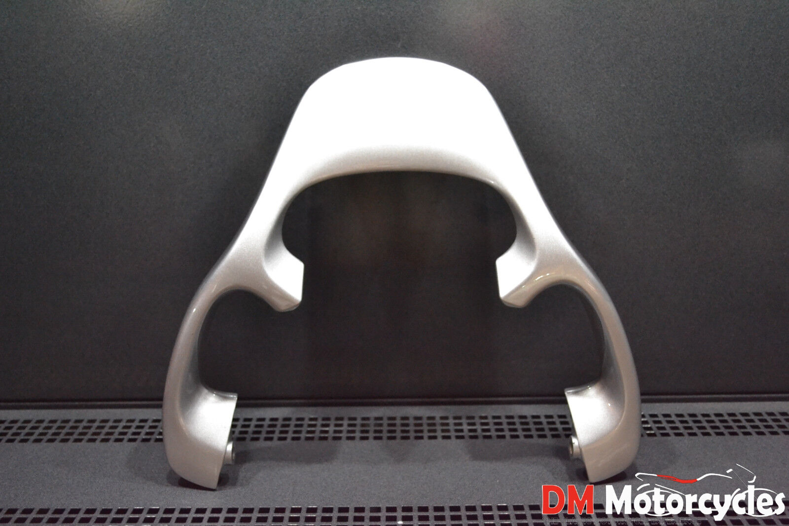 Yamaha genuine new tdm850 tdm 850 rear spoiler grip pn 3vd-21645-00-pa