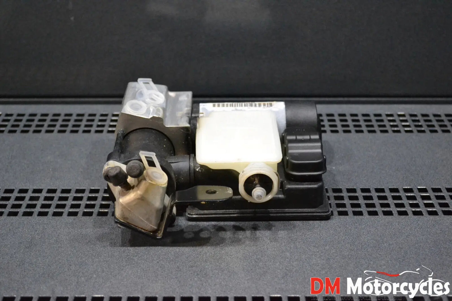 Peugeot genuine new satelis 125 250 abs pressure modulator assy pn 768692
