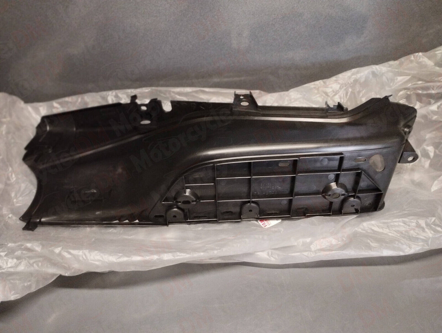 Yamaha genuine new xp 500 t max 2001-07 footrest board pn 5gj-27481-00