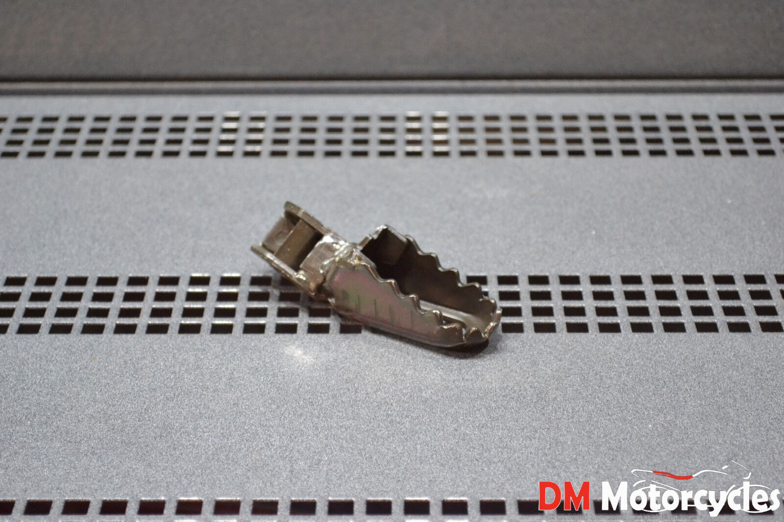 Yamaha genuine rt100 rt 100 1998 footrest pn 3r1-27421-00-90