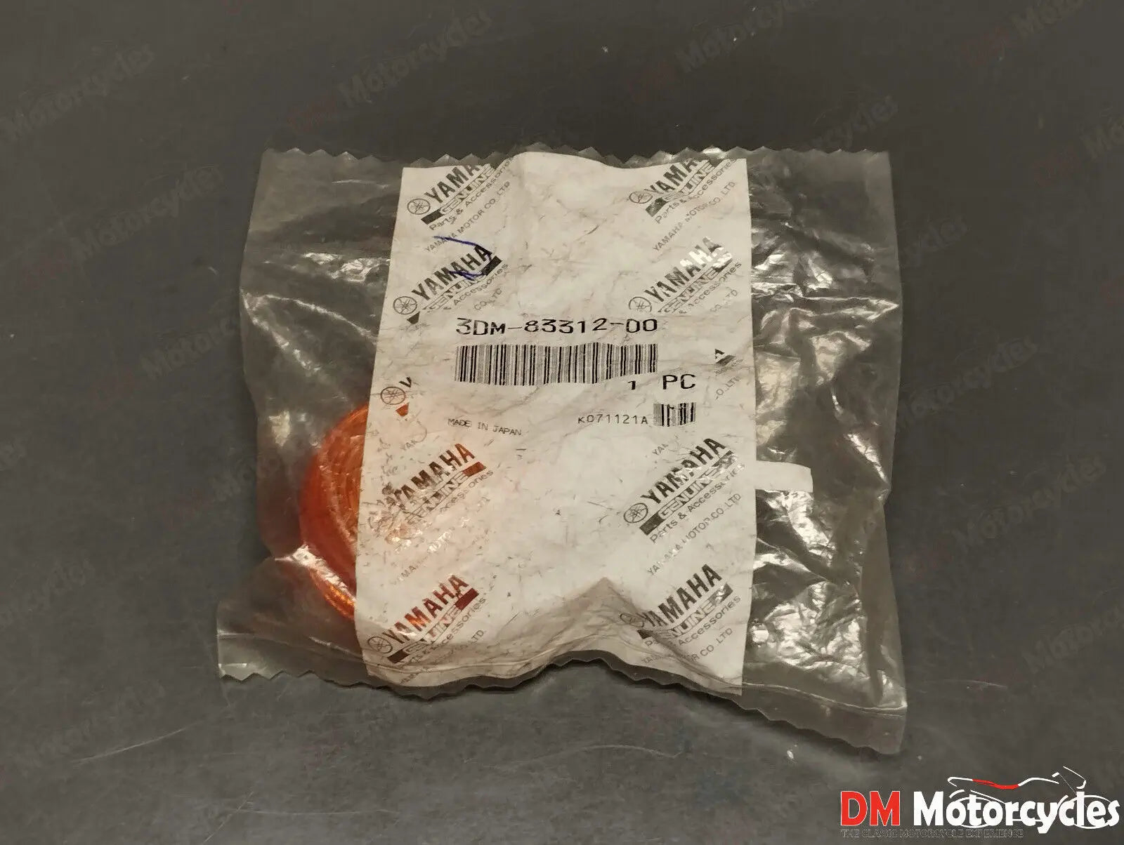 Yamaha genuine new drag star xvs 400 turn signal lens pn 3dm-83312-00