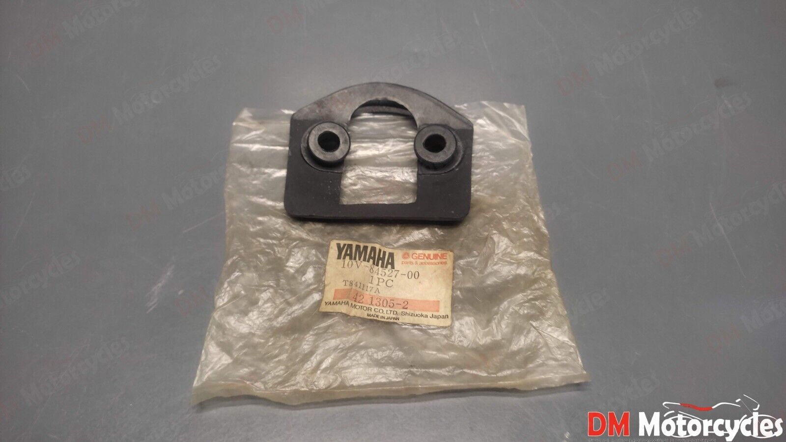 Yamaha genuine nos xt250 xt350 dt200 FS1 tail light damper pn 10v-84527-00