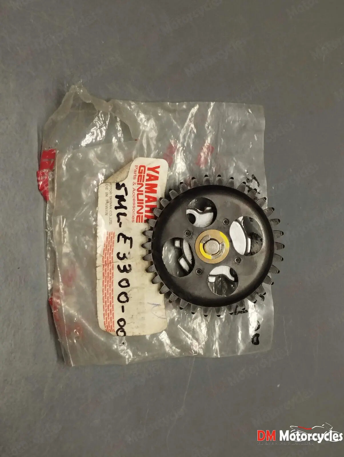 Yamaha genuine new nxc 125 cygnus oil pump pn 5ml-e3300-00