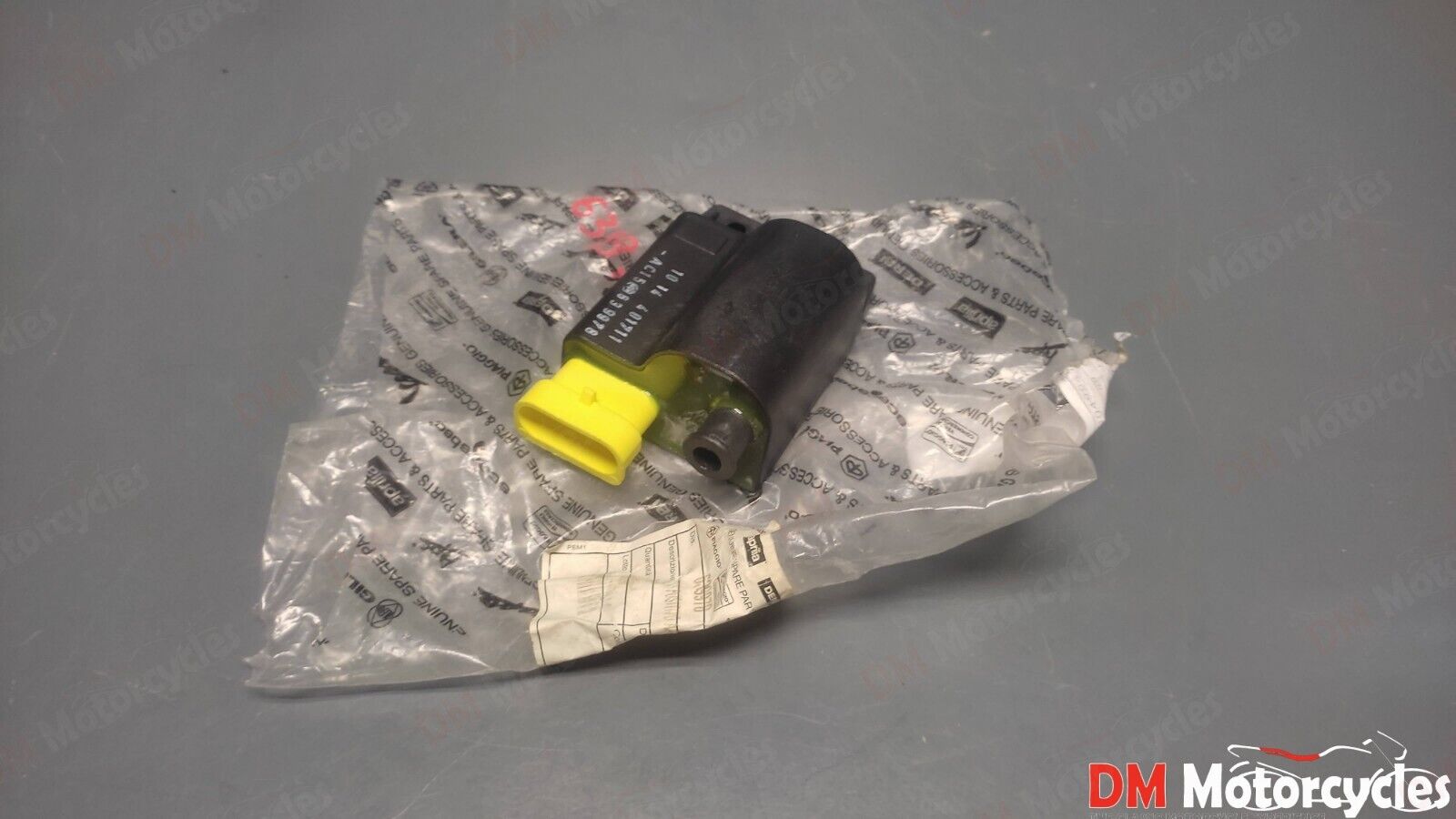 Piaggio genuine new vespa 50 et4 lx zip fly aprilia scarabeo 50 cdi pn 639978