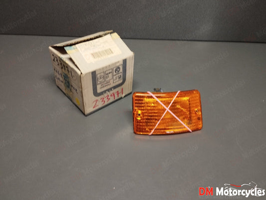 Piaggio genuine new vespa pk xl 50 125 right front turn signal pn 233971