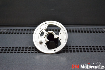 Yamaha genuine nos v80 mate magneto base mount pn 3e5-85561-m1