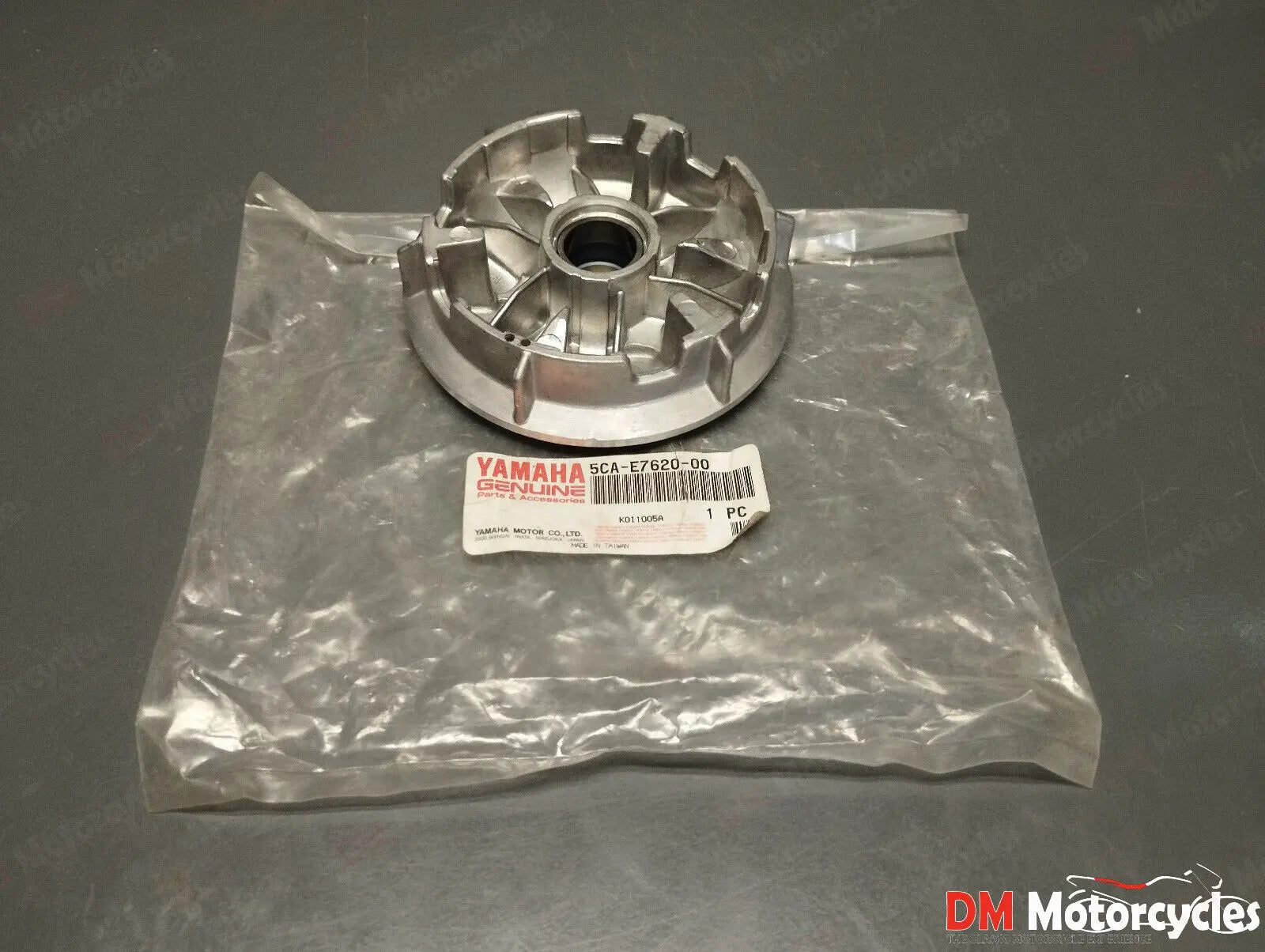 Yamaha genuine new majesty 125 primary sliding sheave pn 5ca-e7620-00