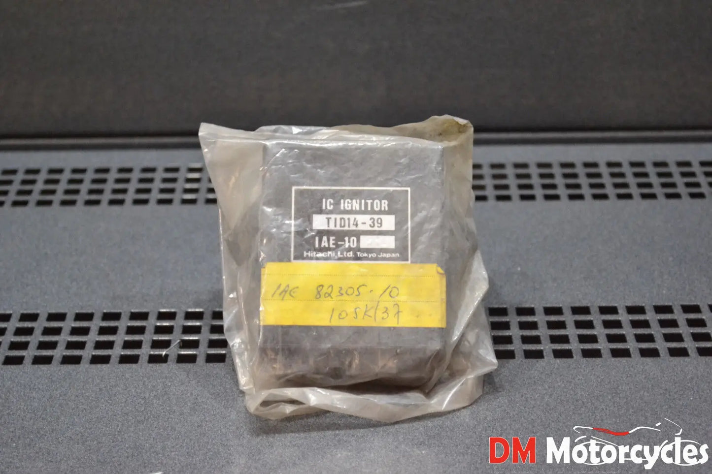 Yamaha genuine nos fz750 fz 750 1985 ignitor CDI pn 1ae-82305-10