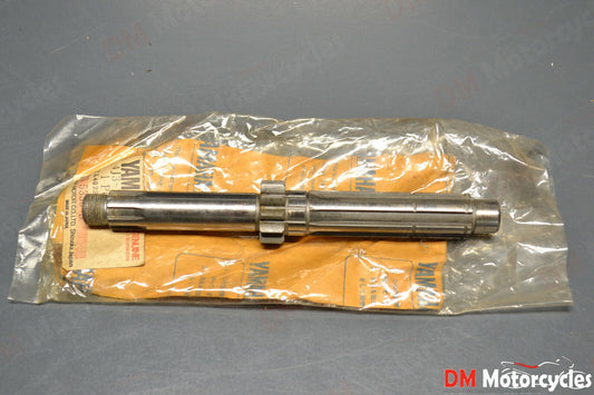 Yamaha genuine nos dt 125 175 transmission main shaft pn 4j3-17411-00