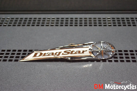 Yamaha genuine new dragstar fuel tank emblem 2 pn 4vr-24162-09