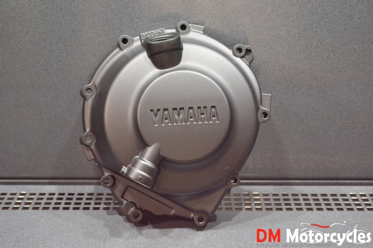 Yamaha genuine new yzf r6 2003 - 2009 crankcase cover 2 pn 5sl-15421-00