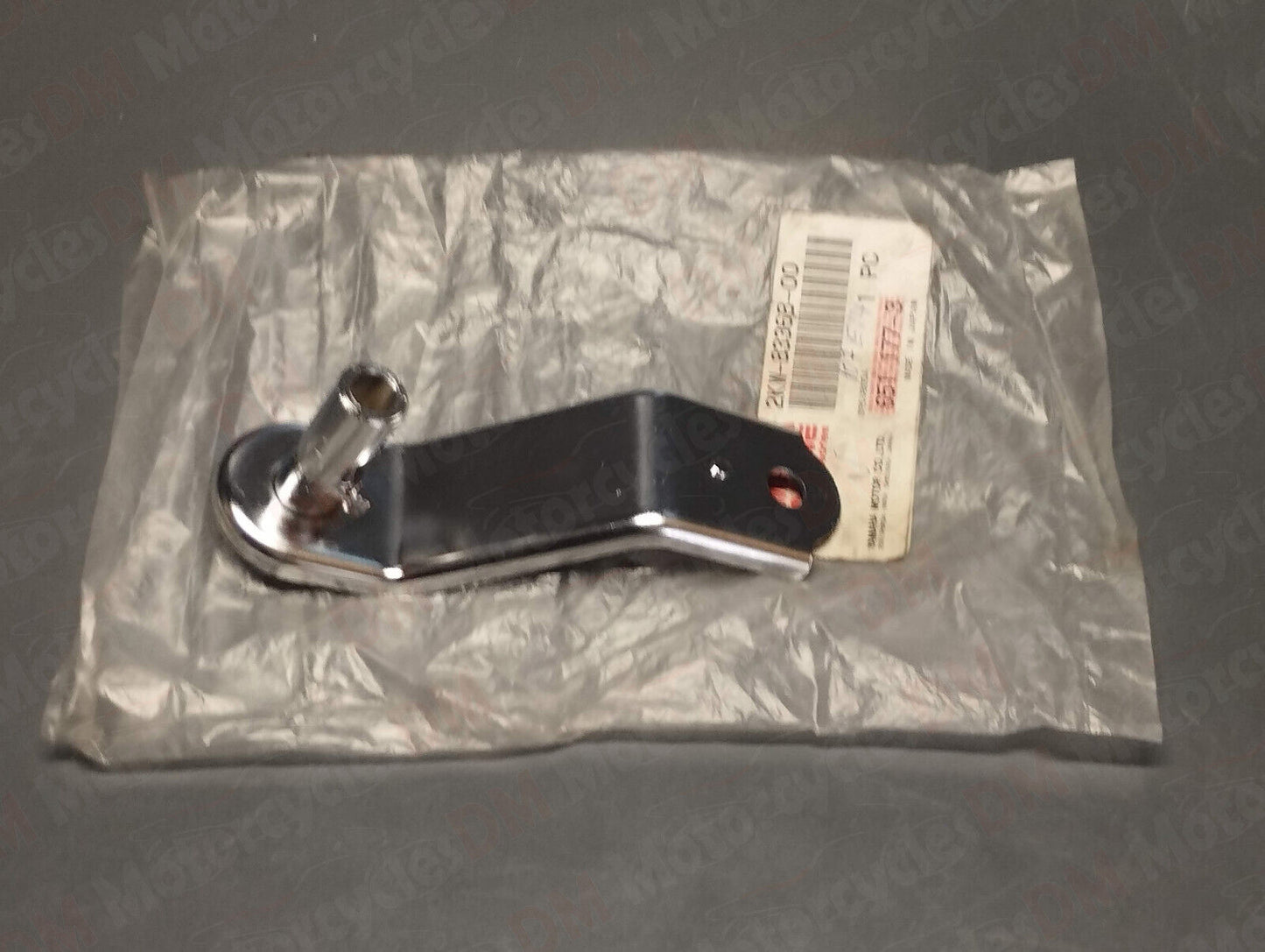 Yamaha genuine new fz 750 rear indicator holder bracket pn 2kw-83368-00