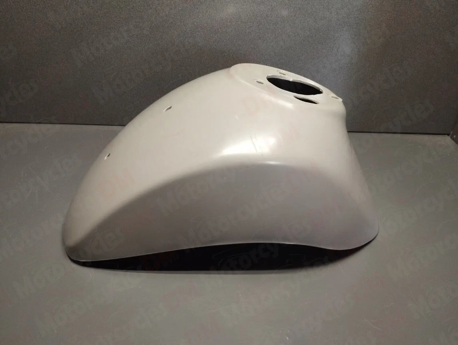 Piaggio genuine new Vespa LX 50 125 150 front fender Unpainted pn 666528