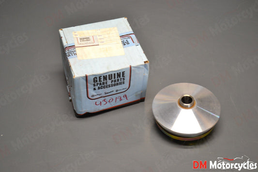Piaggio genuine new vespa et2 typhoon 50 variator assy pn 430189