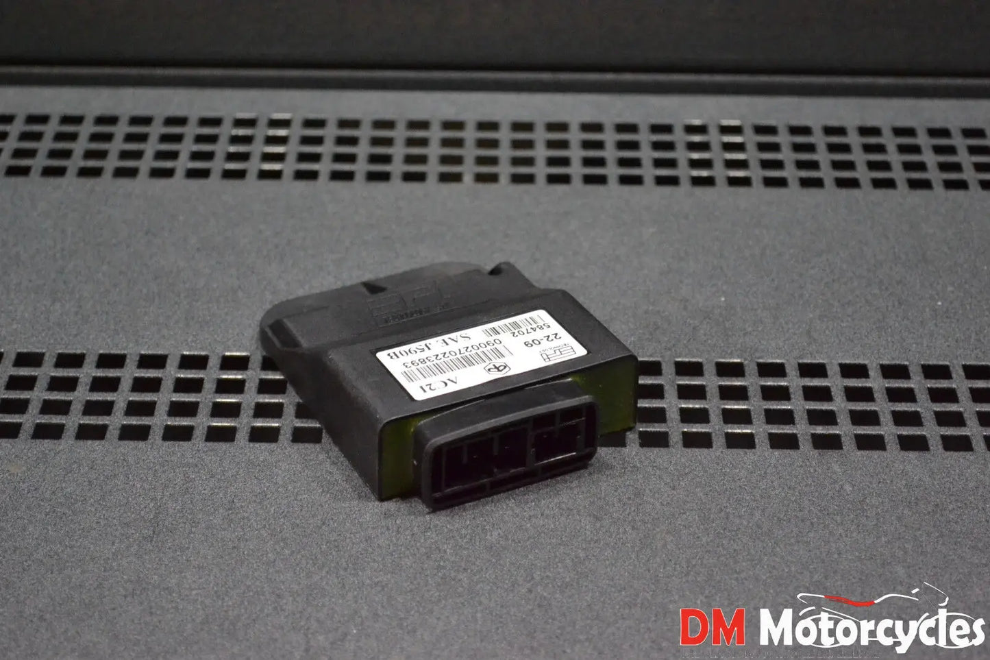 Piaggio genuine new vespa gt beverly hexagon x8 x9 runner 125 ecu cdi pn 584702