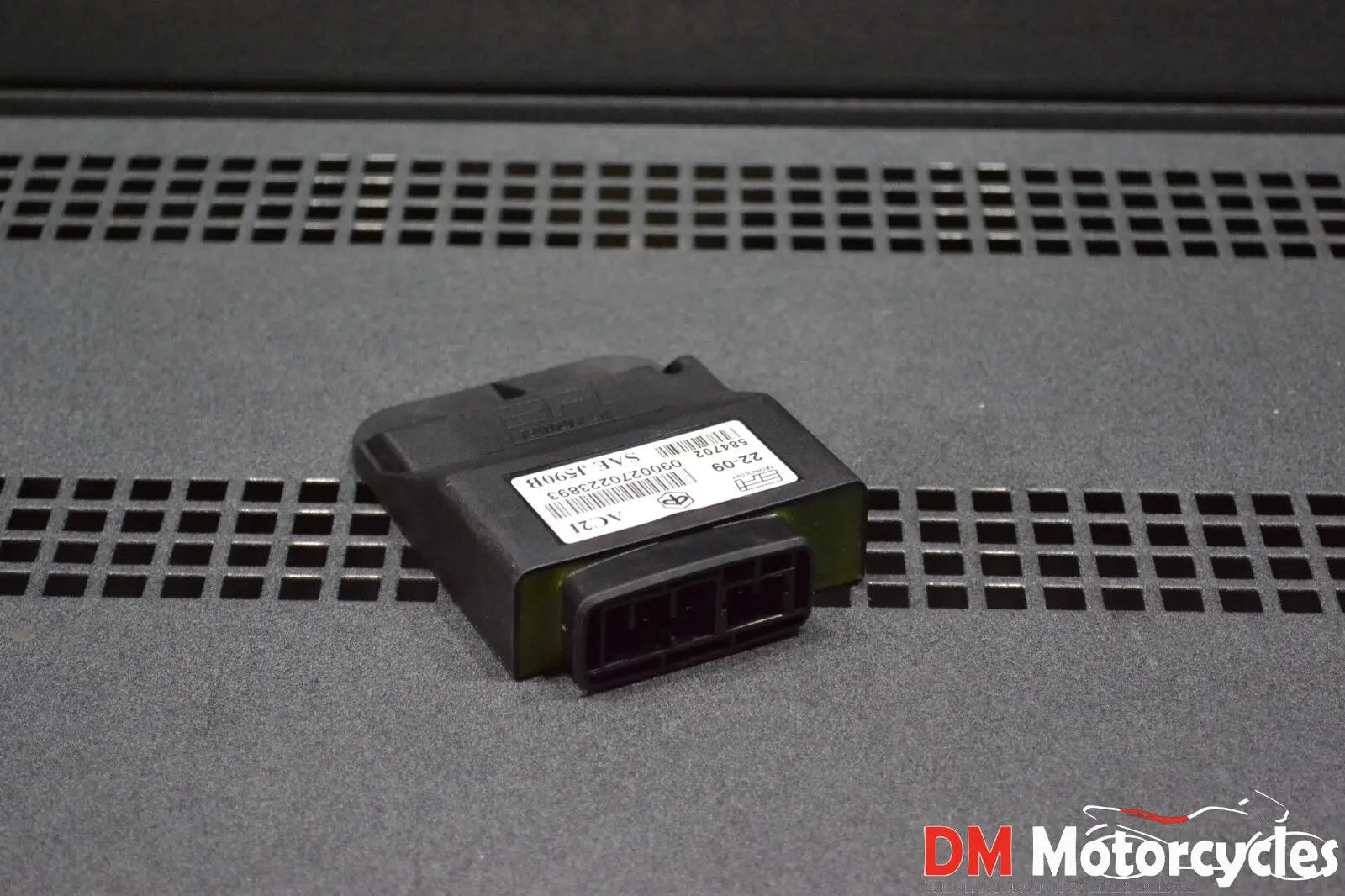 Piaggio genuine new vespa gt beverly hexagon x8 x9 runner 125 ecu cdi pn 584702