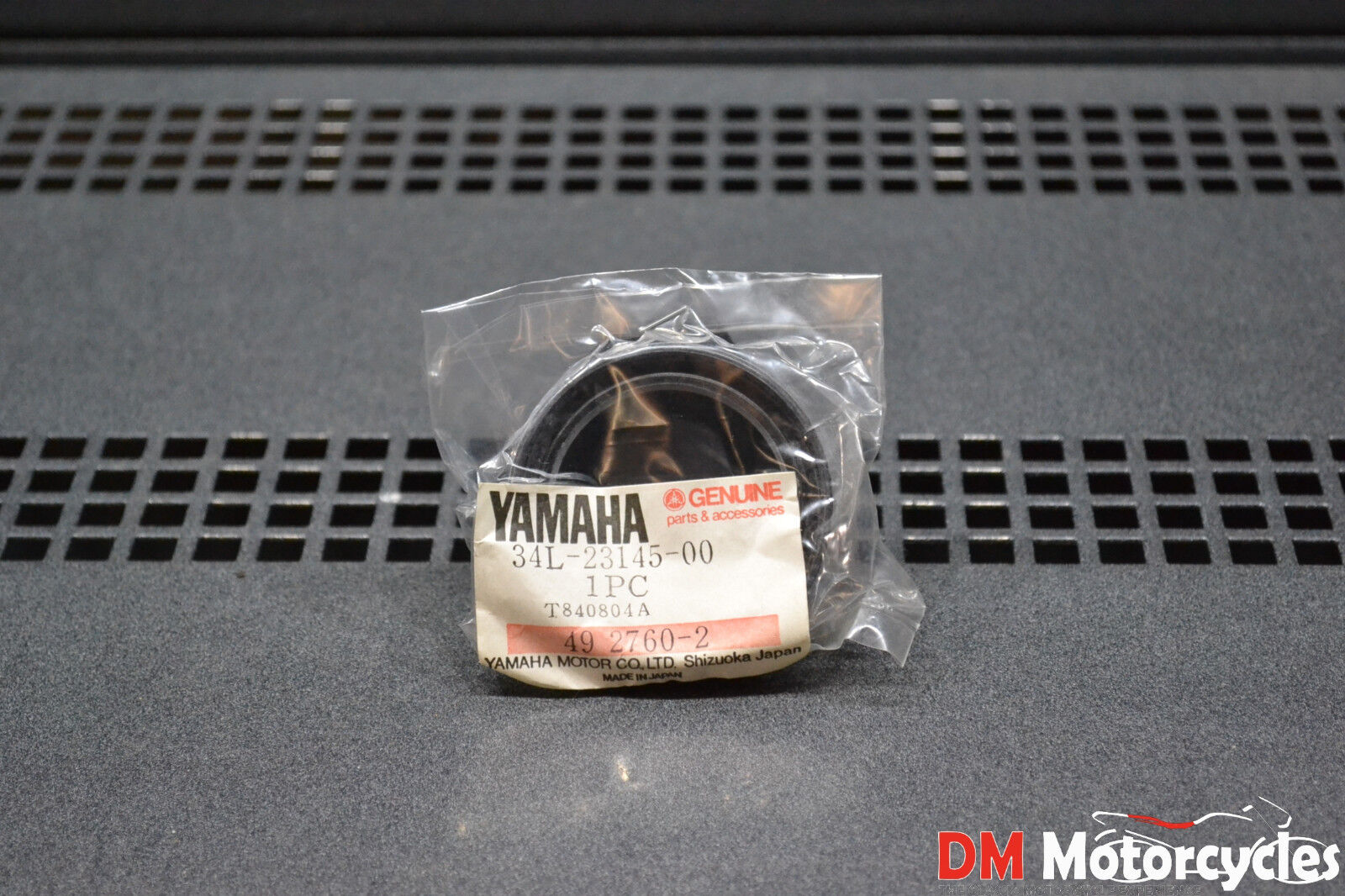 Yamaha genuine nos xt600 xt 600 84 - 92 fork oil seal pn 34l-23145-00